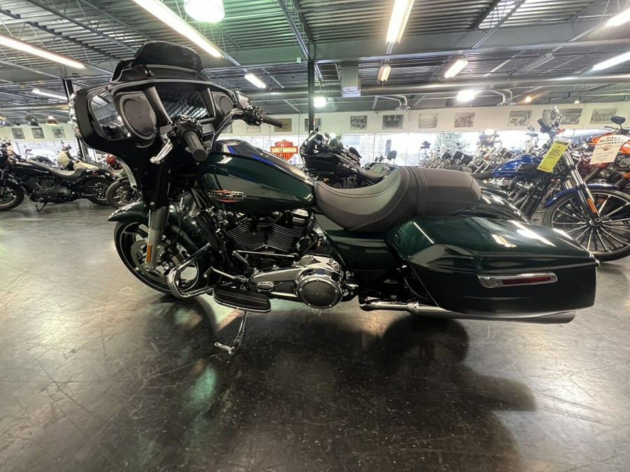 2024 Harley-Davidson Street Glide® Alpine Green FLHX