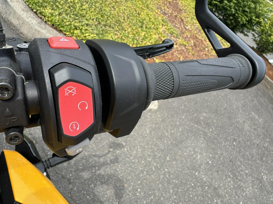 2025 Triumph Street Triple 765 RS - COSMIC YELLOW