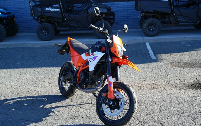 2025 KTM SMC 390 R