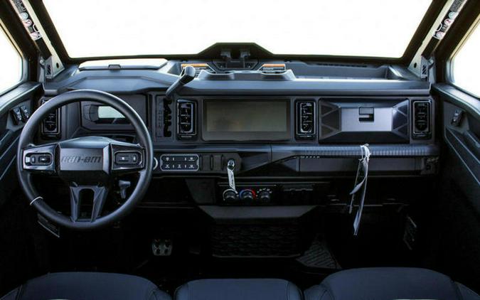 2026 Can-Am® Defender MAX XT CAB HD11 With 10.25 in.display