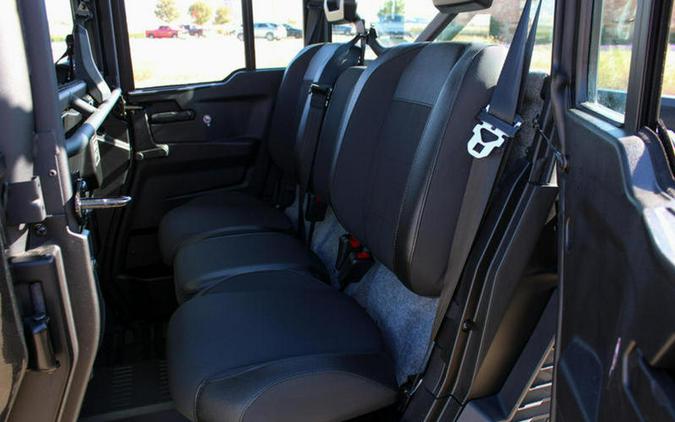 2026 Can-Am® Defender MAX XT CAB HD11 With 10.25 in.display