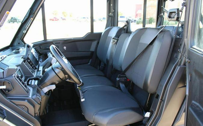 2026 Can-Am® Defender MAX XT CAB HD11 With 10.25 in.display