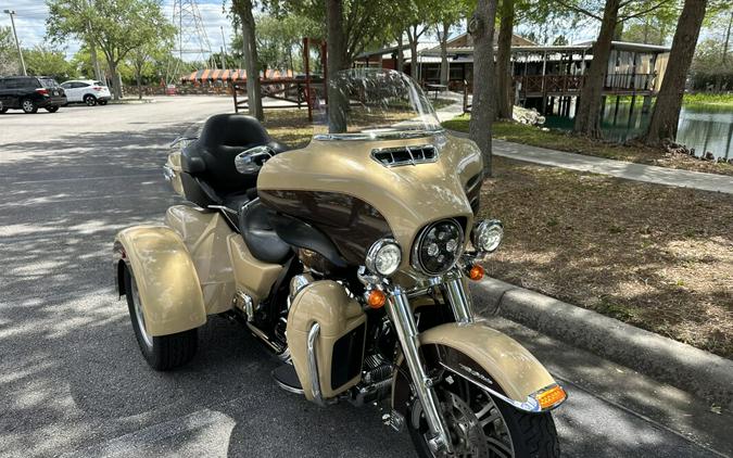 2014 Harley-Davidson® Tri Glide® Ultra