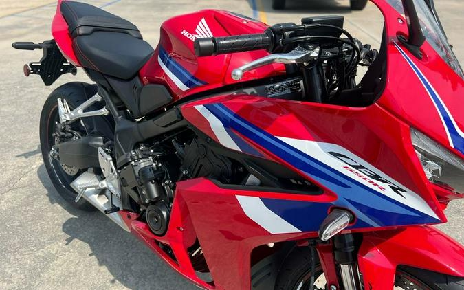 2026 Honda® CBR650R E-Clutch
