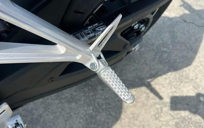 2026 Honda® CBR650R E-Clutch