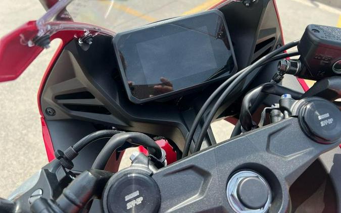 2026 Honda® CBR650R E-Clutch