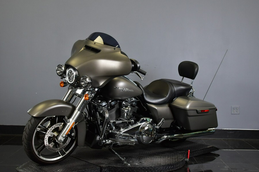 2018 Harley-Davidson<sup>®</sup> Street Glide<sup>®</sup>