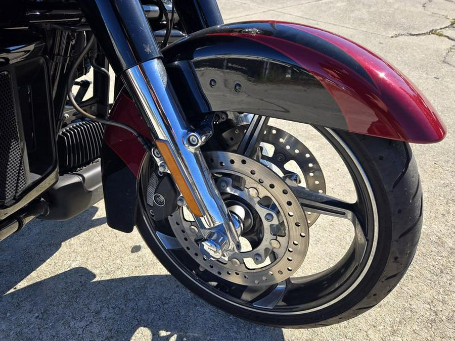 2017 Harley-Davidson® FLHXSE - CVO™ Street Glide®