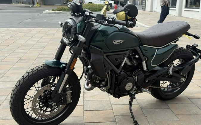 2026 Ducati Scrambler Nightshift Emerald Green