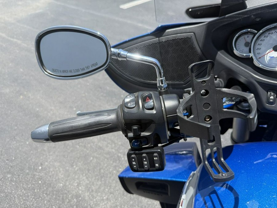 2014 Victory Motorcycles Cross Country Tour Two-Tone Sonic Blue Silver