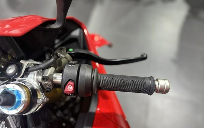 2025 Ducati Panigale V4 S