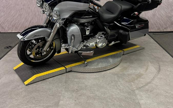 2019 FLHTK Ultra Limited