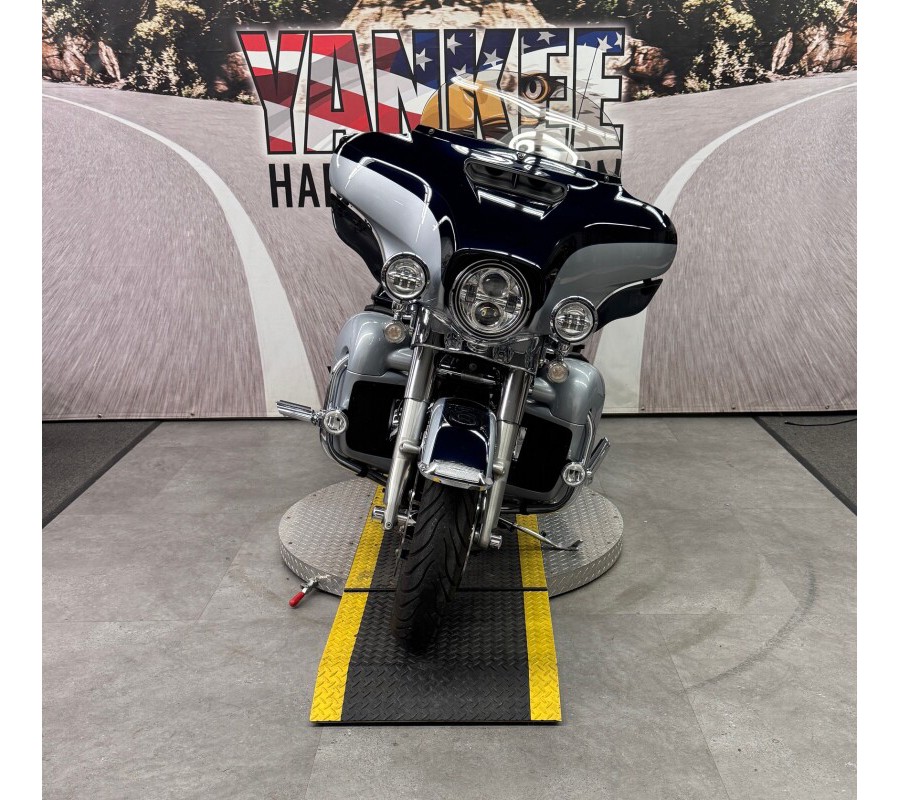 2019 FLHTK Ultra Limited