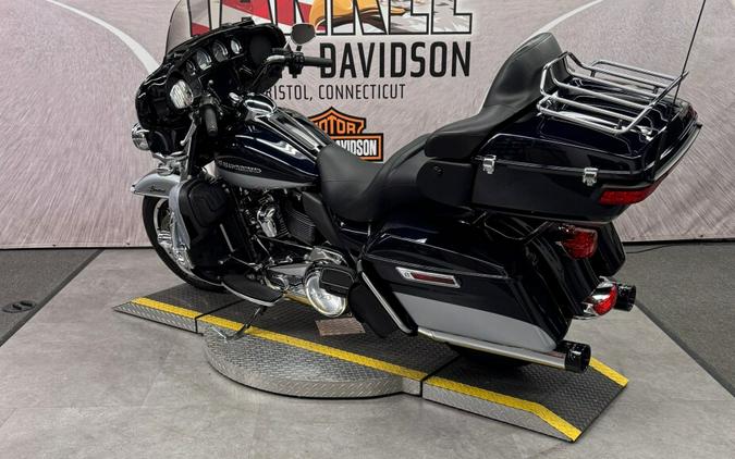 2019 FLHTK Ultra Limited