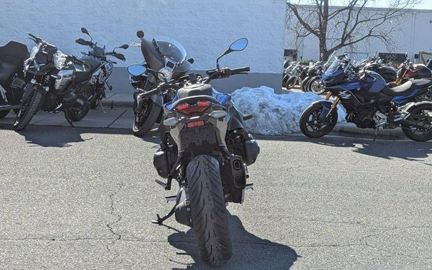 2026 BMW R 1300 R Exclusive