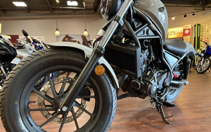 2026 Honda® Rebel 300 E-Clutch