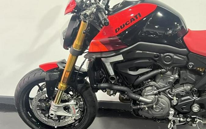 2025 Ducati Monster SP