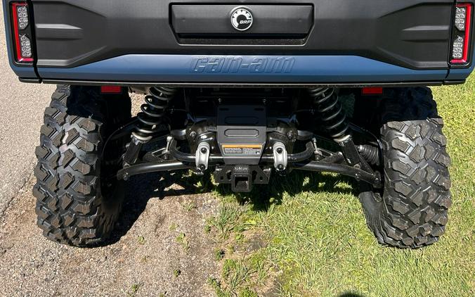 2026 Can-Am Defender Limited HD11