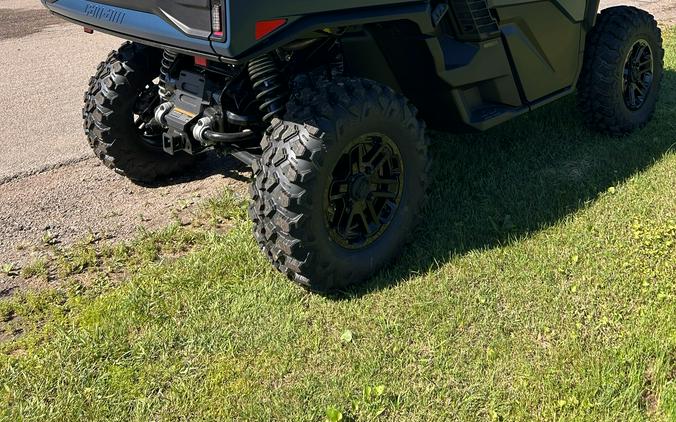 2026 Can-Am Defender Limited HD11