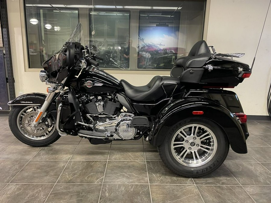 2023 Harley-Davidson® FLHTCUTG - Tri Glide® Ultra