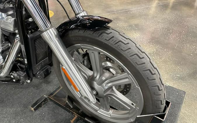 2022 Harley-Davidson Softail FXST - Standard