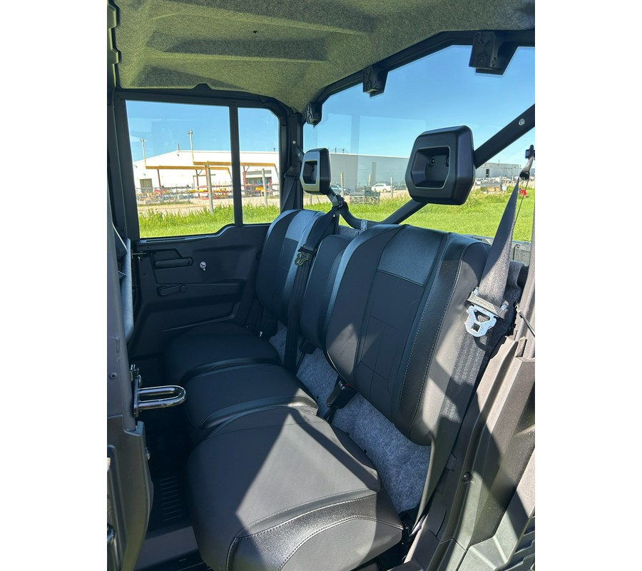 2026 Can-Am Defender MAX XT CAB HD11