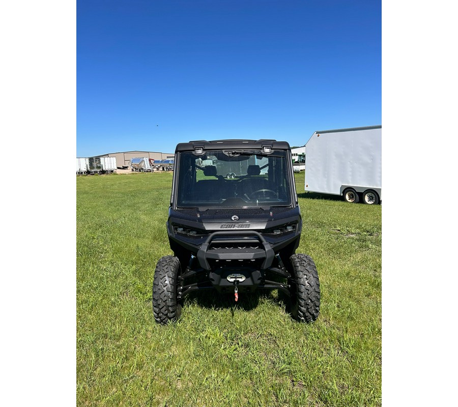 2026 Can-Am Defender MAX XT CAB HD11