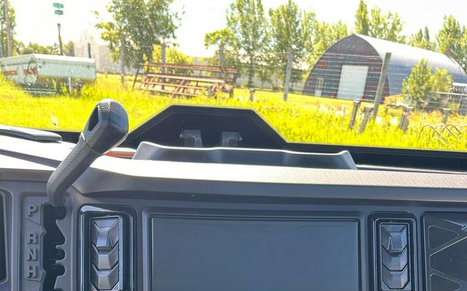 2026 Can-Am Defender MAX XT CAB HD11
