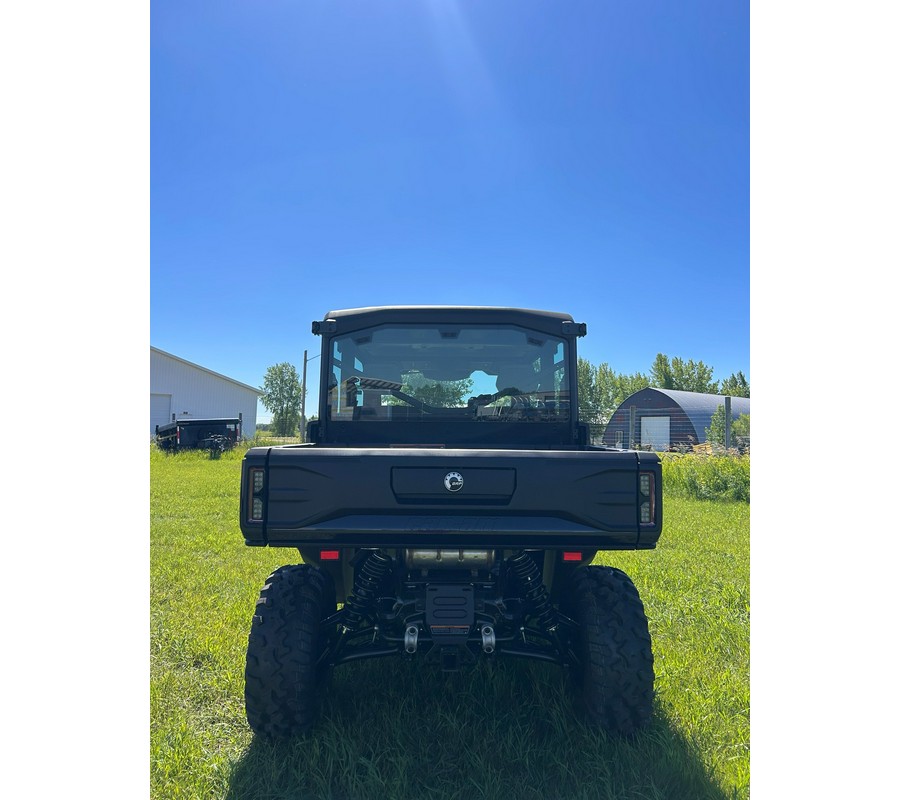 2026 Can-Am Defender MAX XT CAB HD11