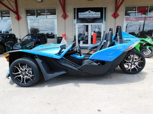 2020 Polaris Slingshot SL Review (17 Fast Facts on 3 Wheels)