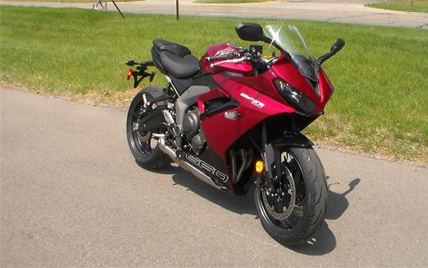 2025 Triumph Daytona 660