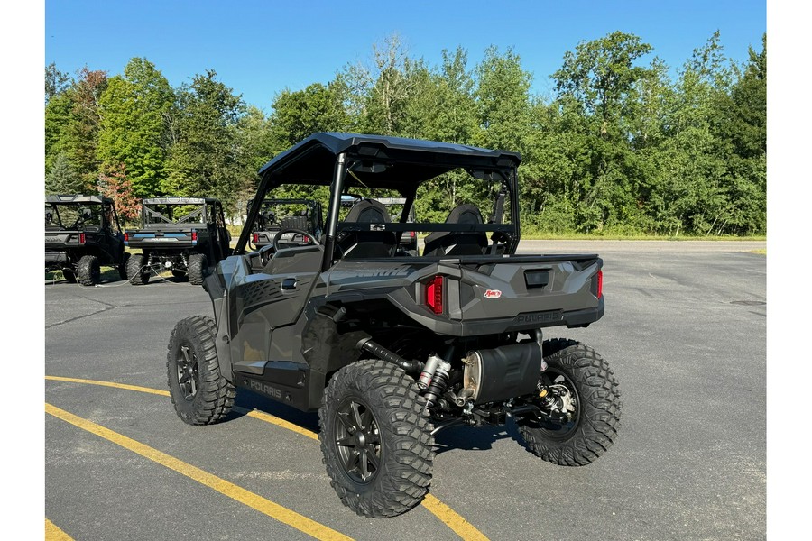 2025 Polaris Industries GENERAL XP 1000 ULTIMATE