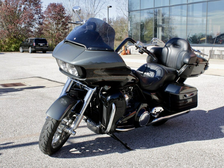 Used 2016 Harley-Davidson CVO Road Glide Ultra Motorcycle For Sale In Medina, OH