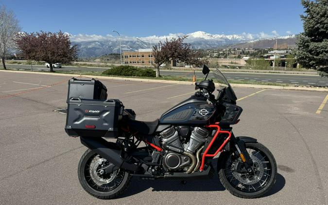 2025 Harley-Davidson® CVO™ Pan America®