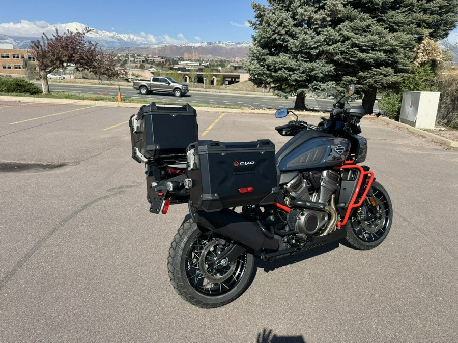 2025 Harley-Davidson® CVO™ Pan America®