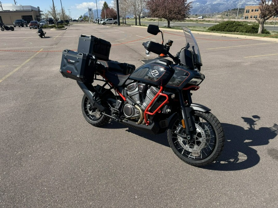 2025 Harley-Davidson® CVO™ Pan America®