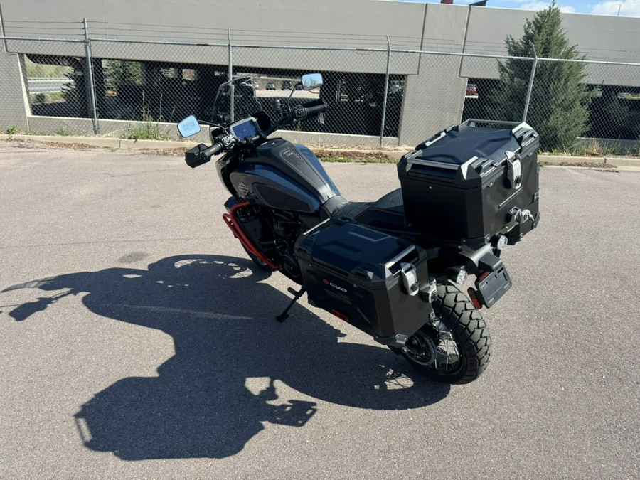 2025 Harley-Davidson® CVO™ Pan America®