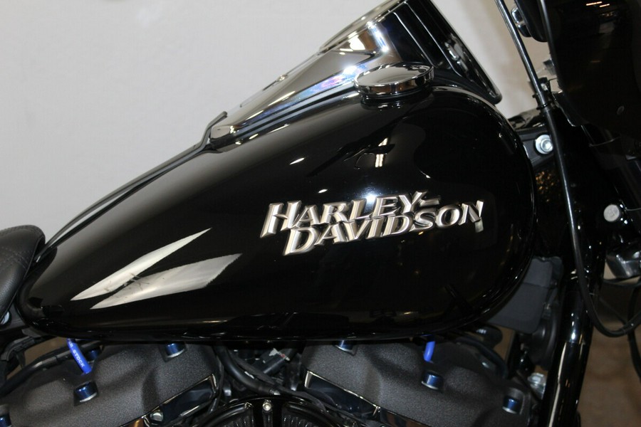 Harley-Davidson® Sport Glide™ 2019 FLSB 072172B BLACK