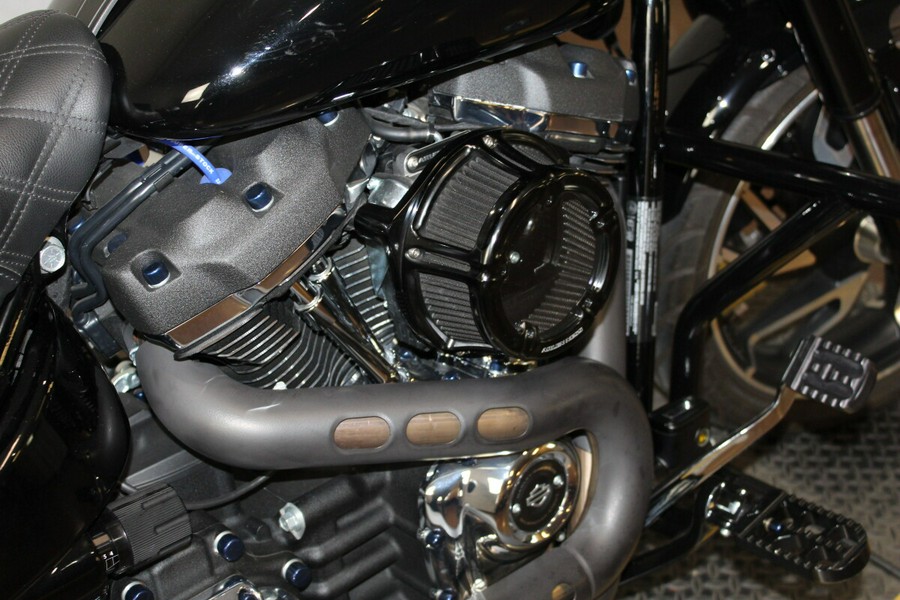 Harley-Davidson® Sport Glide™ 2019 FLSB 072172B BLACK