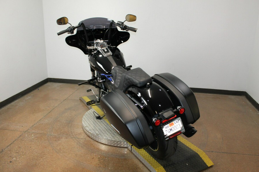 Harley-Davidson® Sport Glide™ 2019 FLSB 072172B BLACK