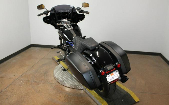Harley-Davidson® Sport Glide™ 2019 FLSB 072172B BLACK