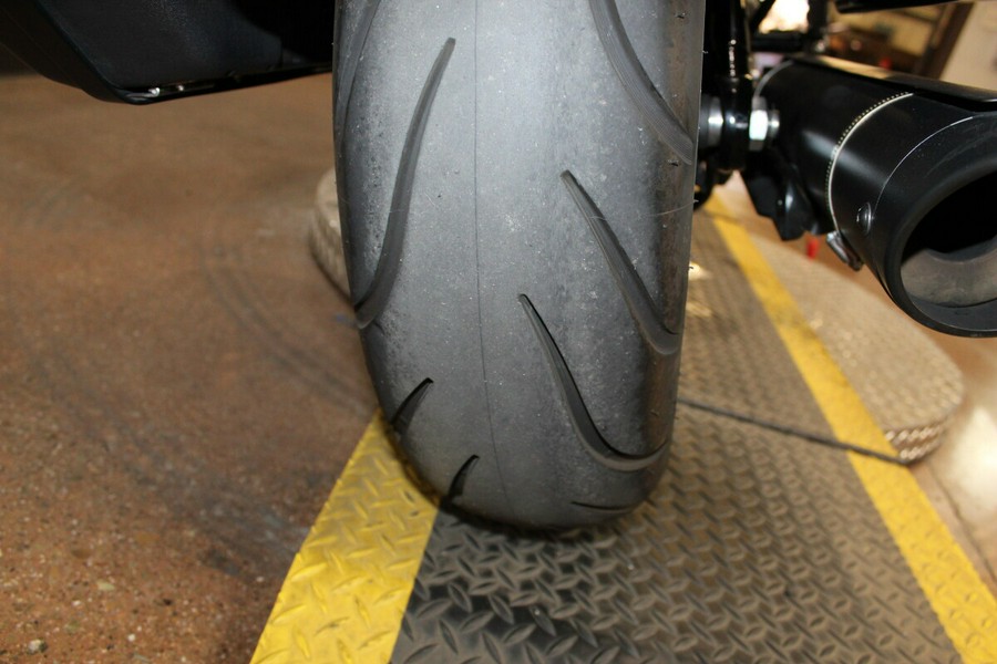 Harley-Davidson® Sport Glide™ 2019 FLSB 072172B BLACK