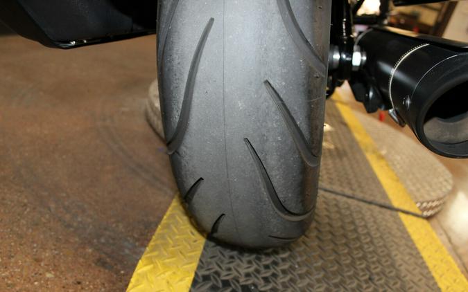 Harley-Davidson® Sport Glide™ 2019 FLSB 072172B BLACK