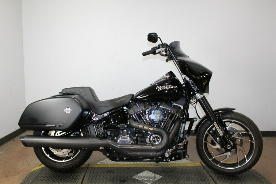 Harley-Davidson® Sport Glide™ 2019 FLSB 072172B BLACK