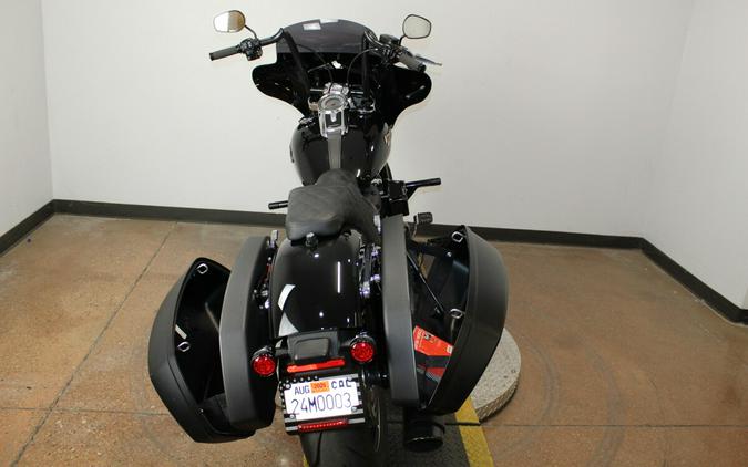 Harley-Davidson® Sport Glide™ 2019 FLSB 072172B BLACK