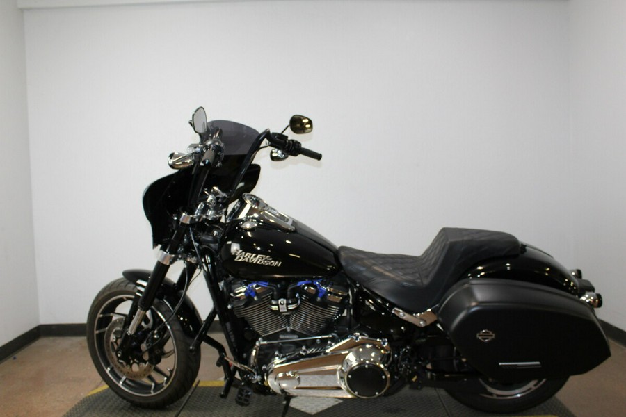 Harley-Davidson® Sport Glide™ 2019 FLSB 072172B BLACK
