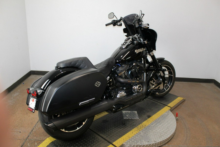 Harley-Davidson® Sport Glide™ 2019 FLSB 072172B BLACK