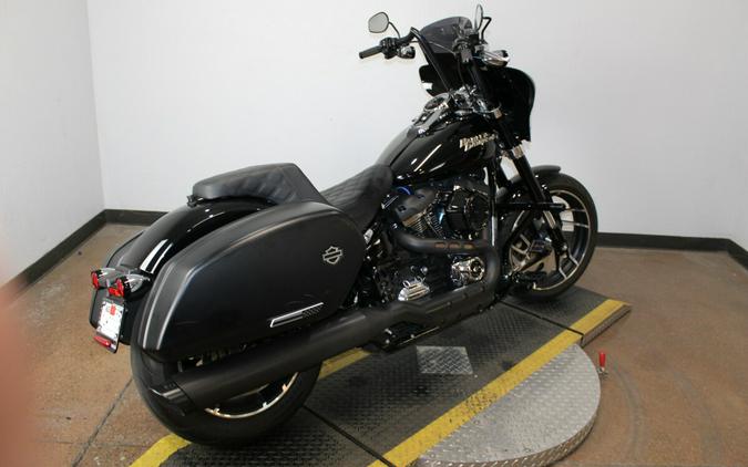 Harley-Davidson® Sport Glide™ 2019 FLSB 072172B BLACK