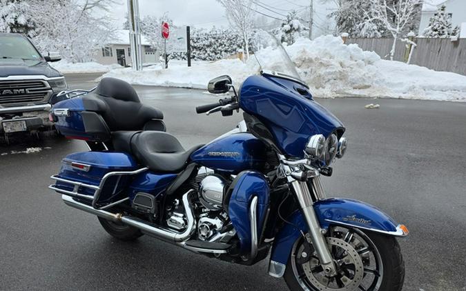 2015 Harley-Davidson Electra Glide Ultra Limited-OUT THWE DOOR!!