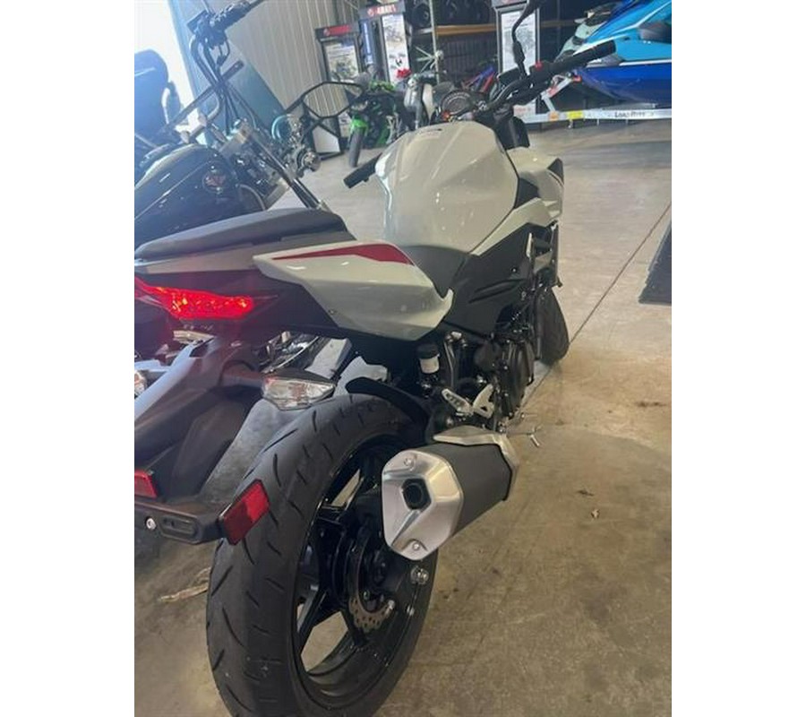 2023 Kawasaki Z400 ABS
